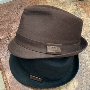2 Fedora Hats brown/black. Pinch style Levi’s Strauss co. Cotton
